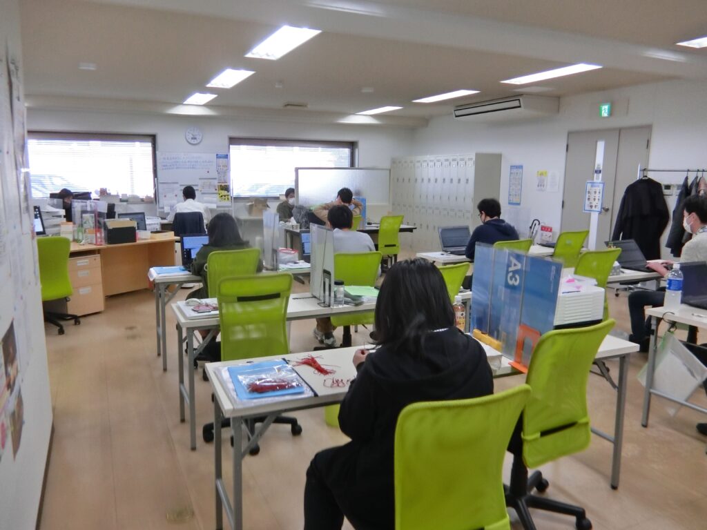 PC作業写真の画像
